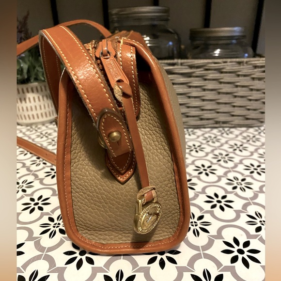 Vintage Dooney & Bourke All Weather Leather Classic Purse and Wallet Bundle - Picture 5 of 16